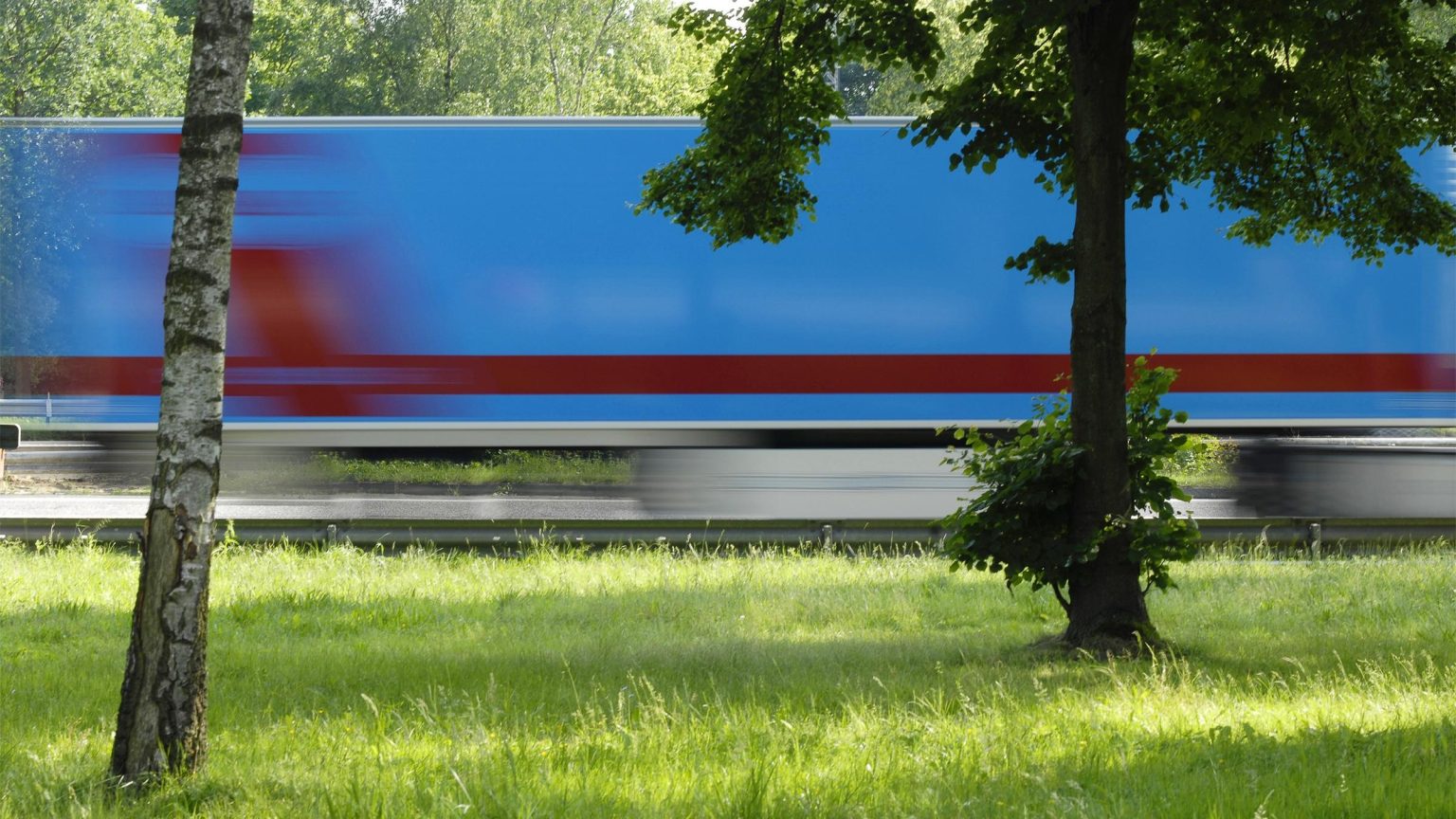 La transición de los vehículos pesados a cero emisiones necesita de ayudas, según ACEA