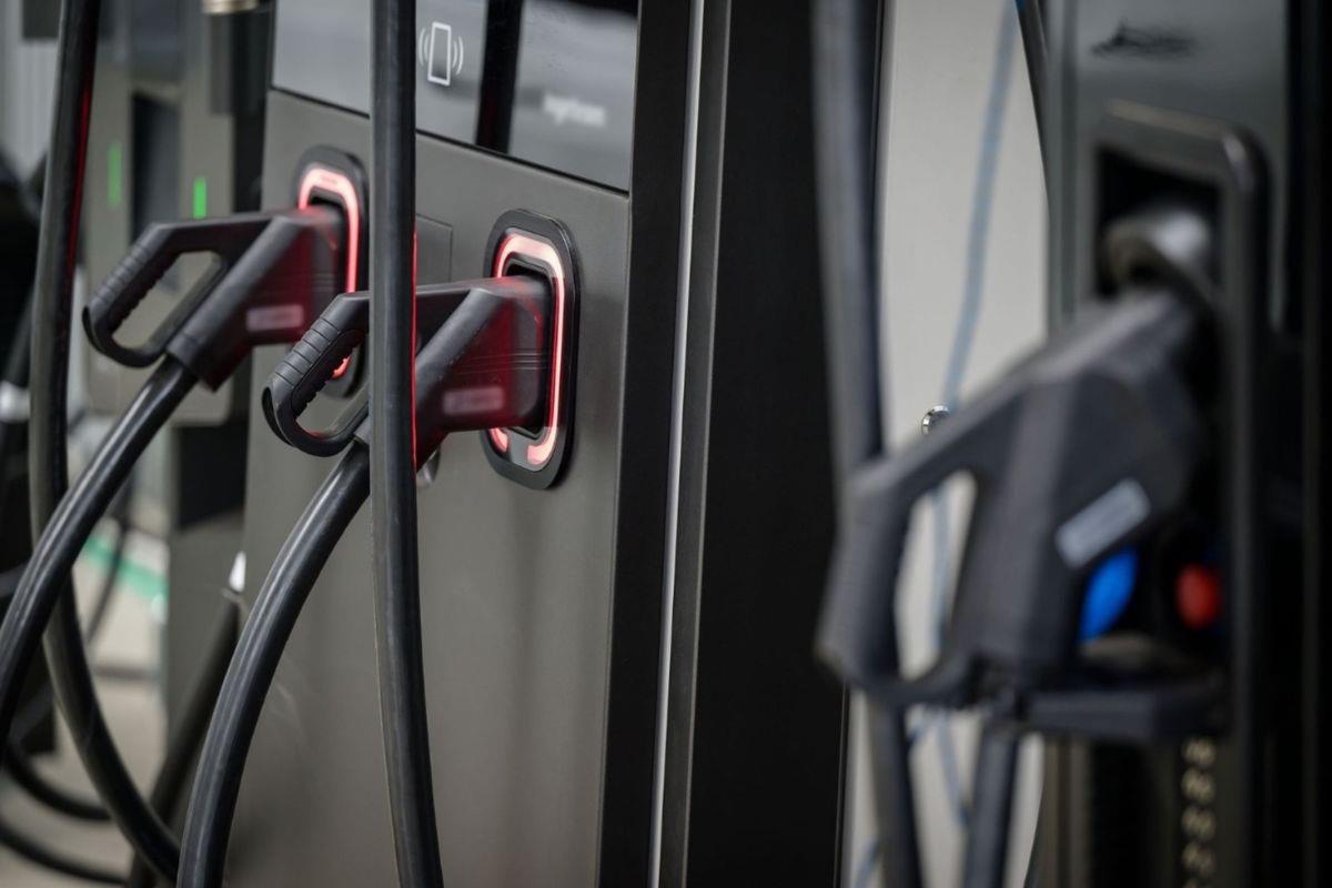 La red de infraestructuras de recarga pública supera los 46.000 puntos