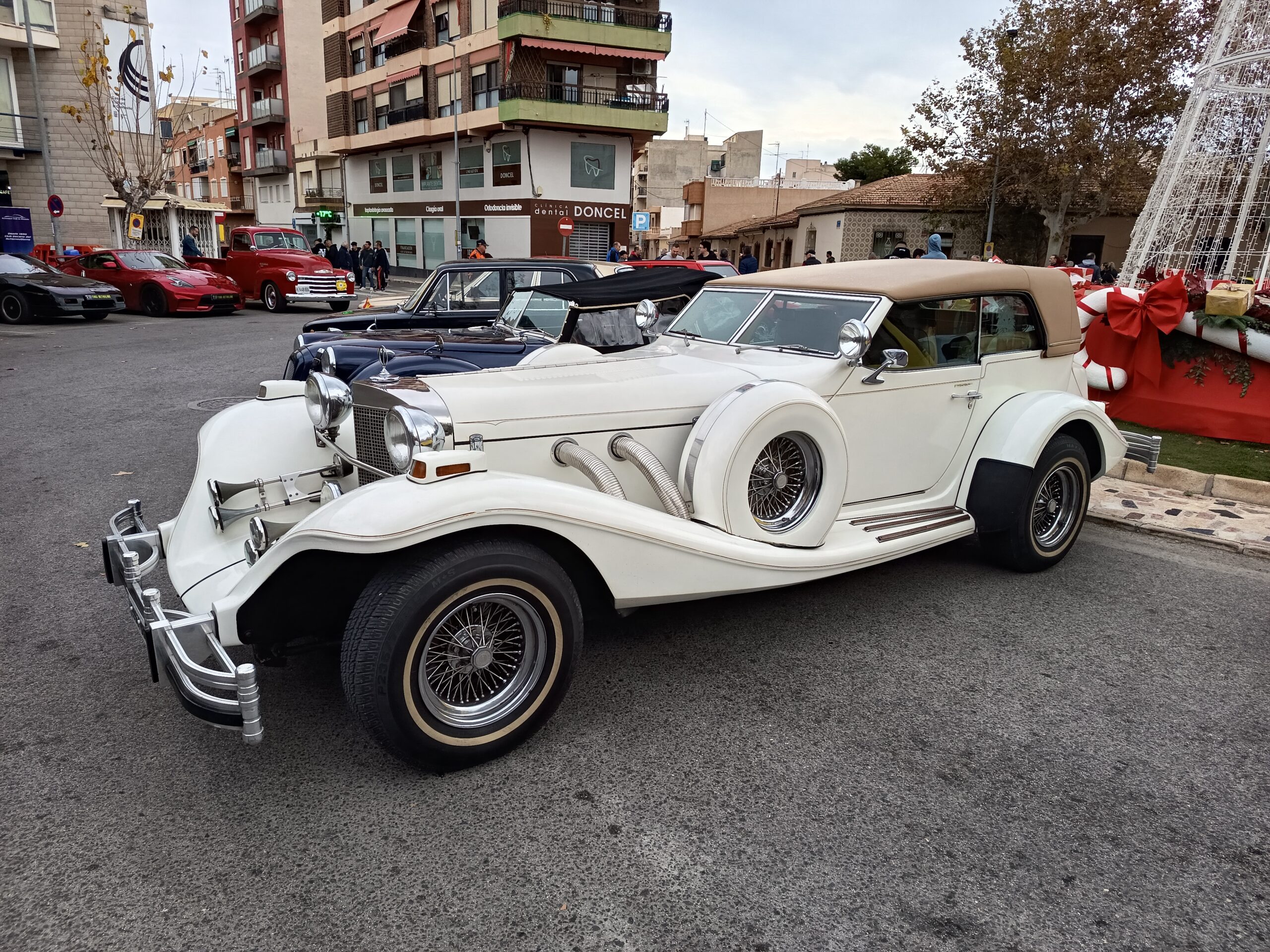 Gran éxito de la Exposición de Vehículos organizada por el ACA en El Campello