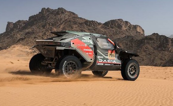 Al Attiyah y L.Benavides ganan Dakar 2026 en coches y motos, respectivamente