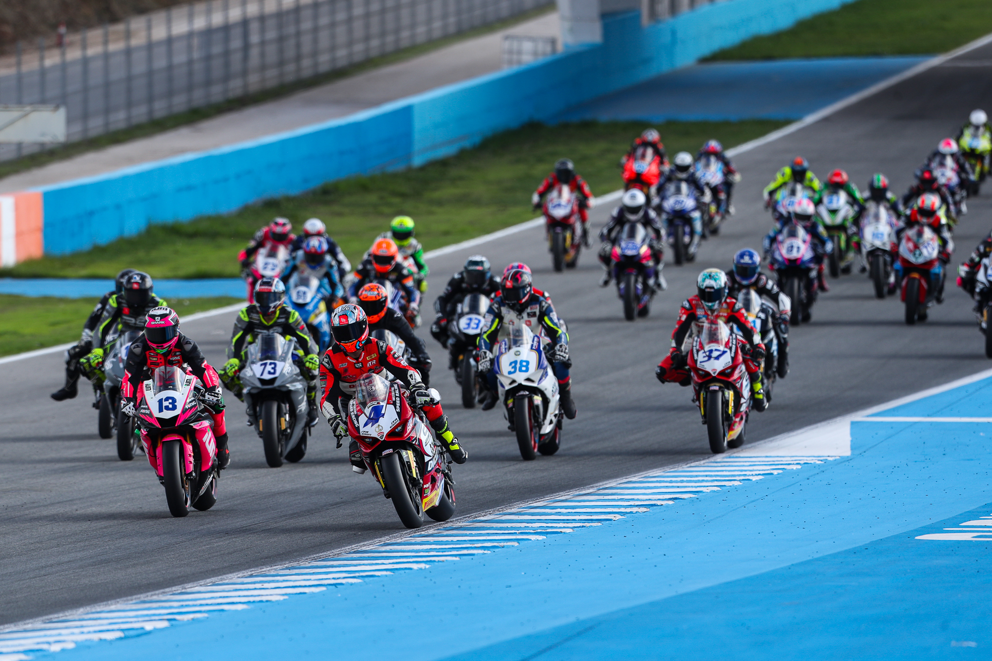 Sportbike, nueva clase en el ESBK para competir con motos de cilindrada intermedia