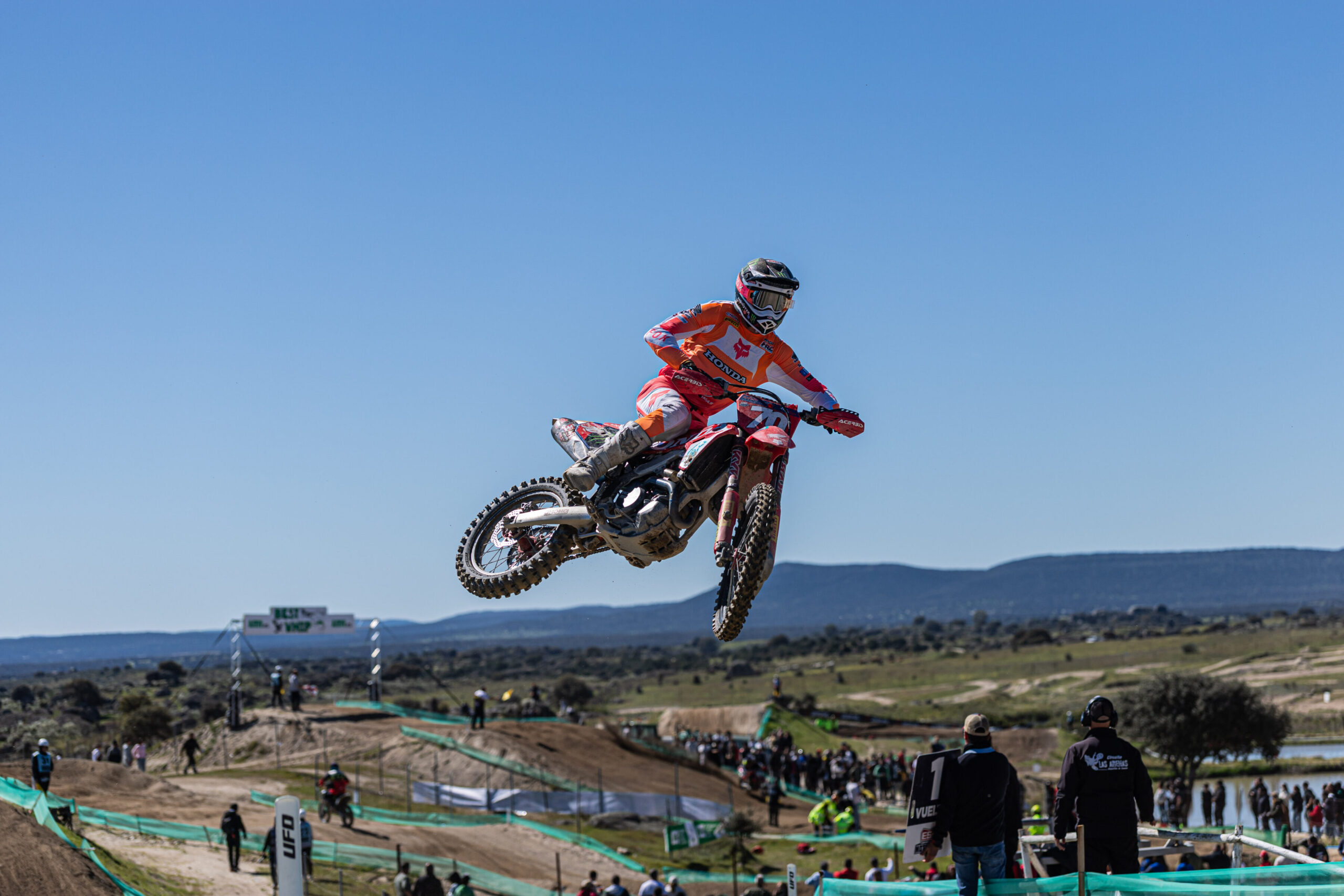 Rubén Fernández se marcha con doblete del Motocross de Malpartida de Cáceres
