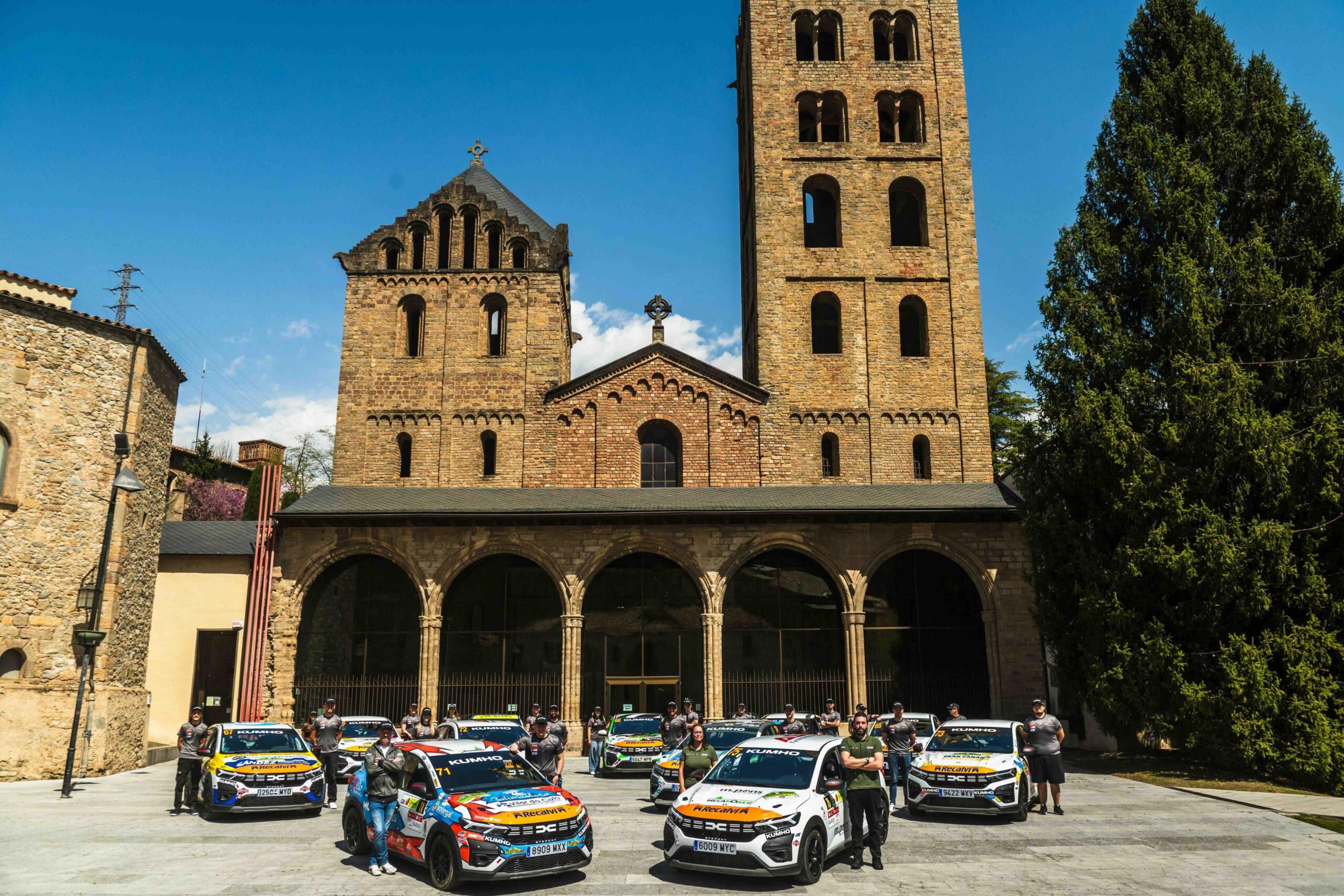 La Sandero Eco Cup arranca en La Llana con récord de inscritos y triunfo para Rodríguez