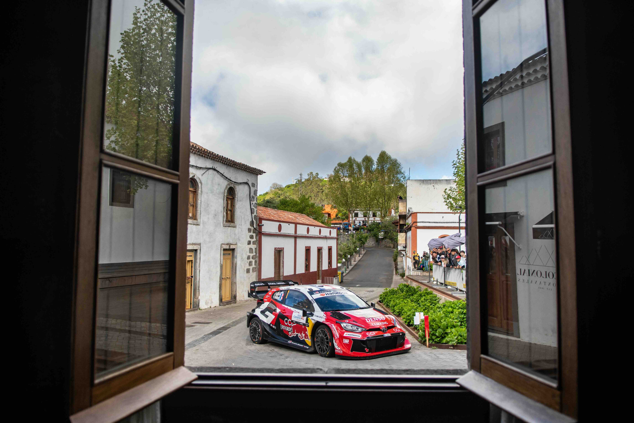 Duelo a la décima entre Ogier y Solberg antes de la etapa final del 50 Rally Islas Canarias