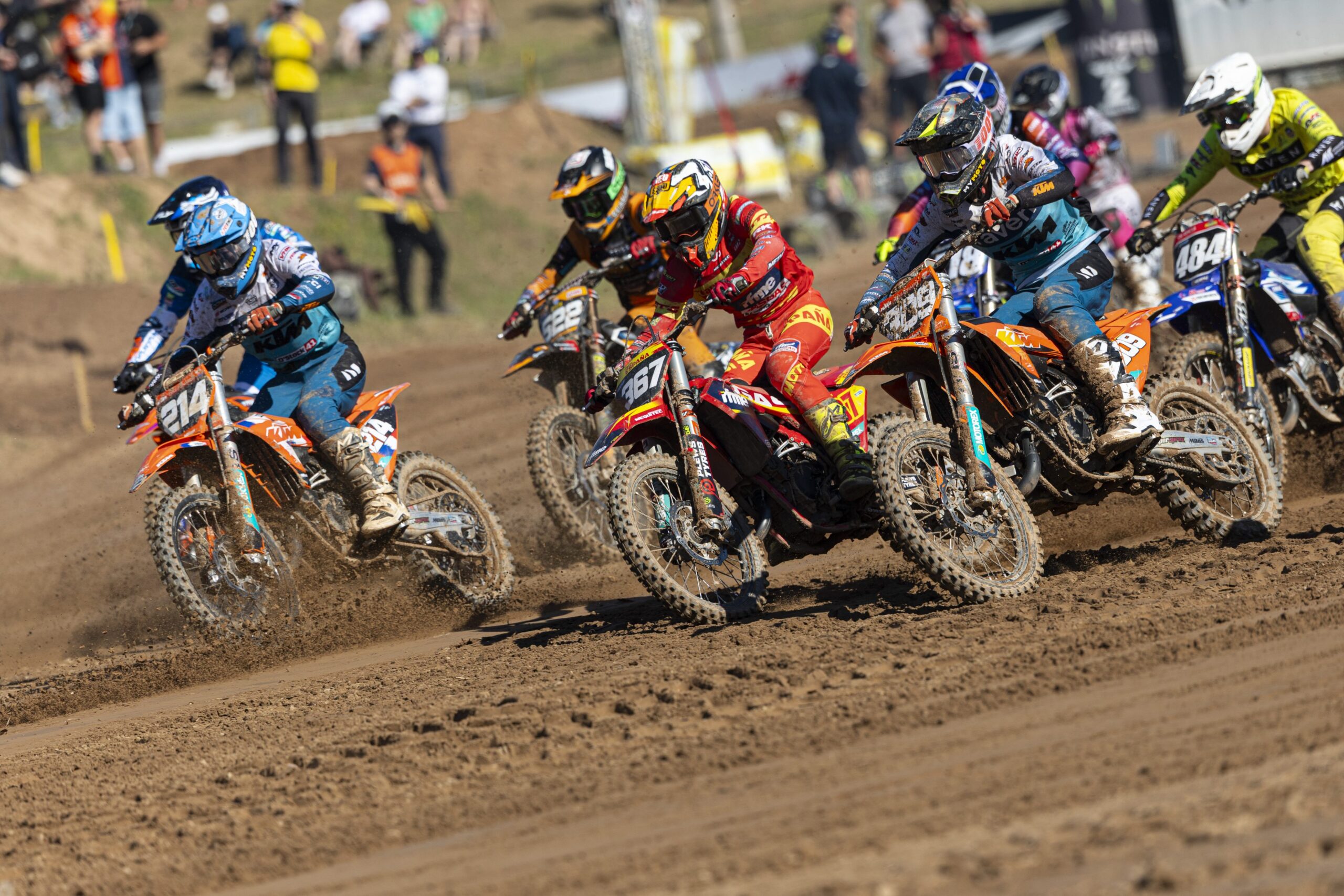 Problemas mecánicos lastran al equipo nacional en el MXGP de Letonia