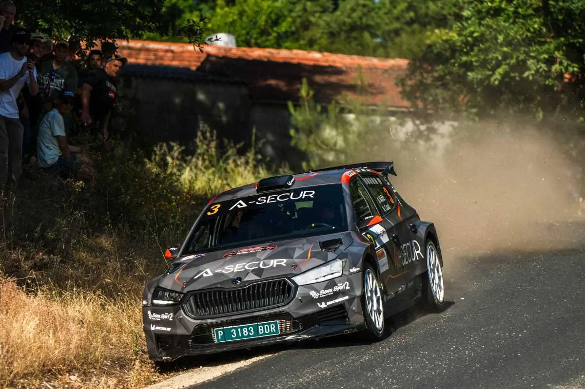 Álvaro Muñiz y Pepe López pugnan por el liderato en el 59 Rallye de Ourense (S-CER)