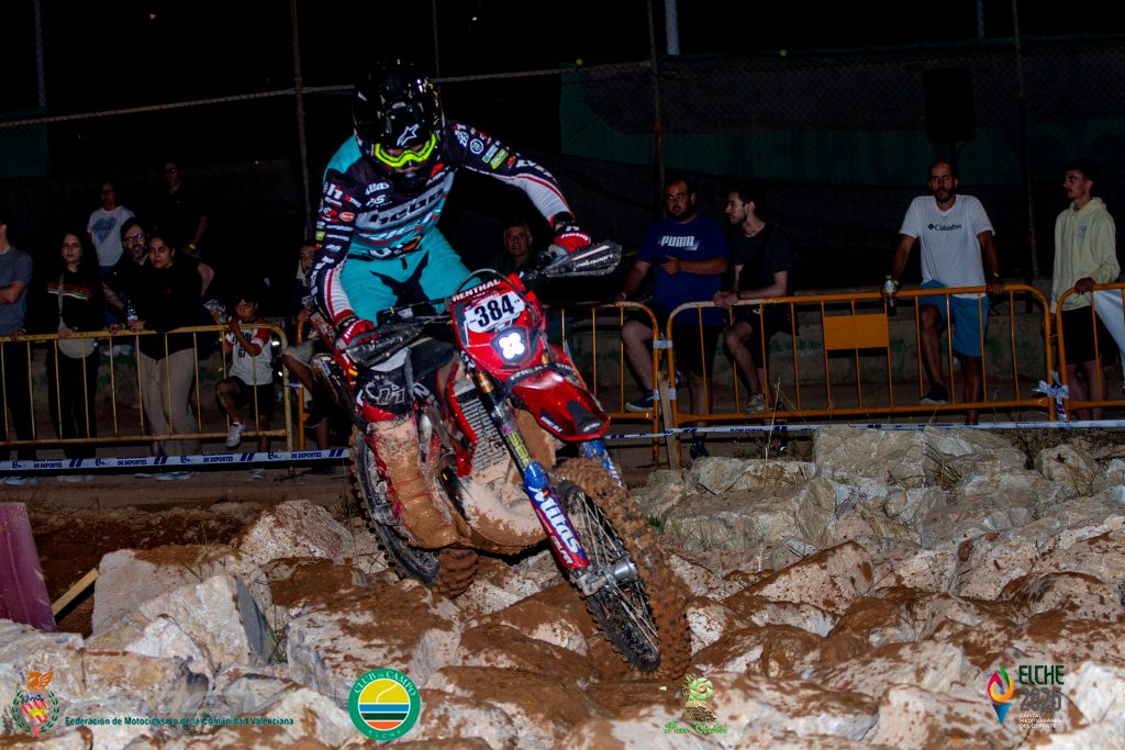 Eric Miguel, ganador del II Open Internacional de Superenduro de Elche
