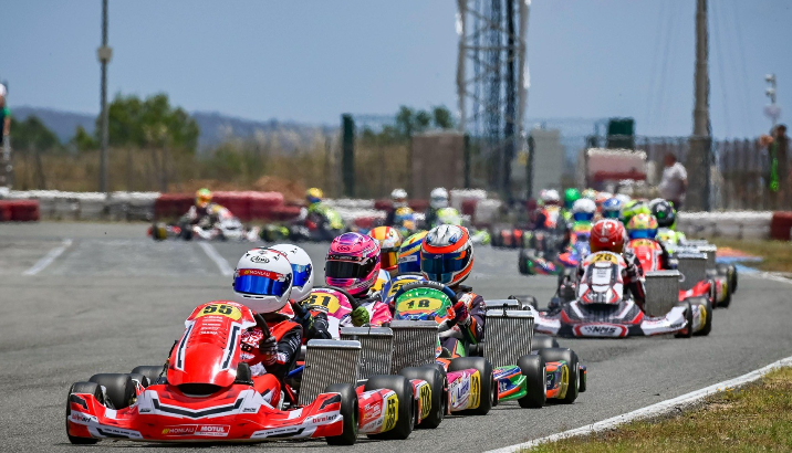 Tiempo cambiante y alta participación en la segunda cita del karting autonómico valenciano