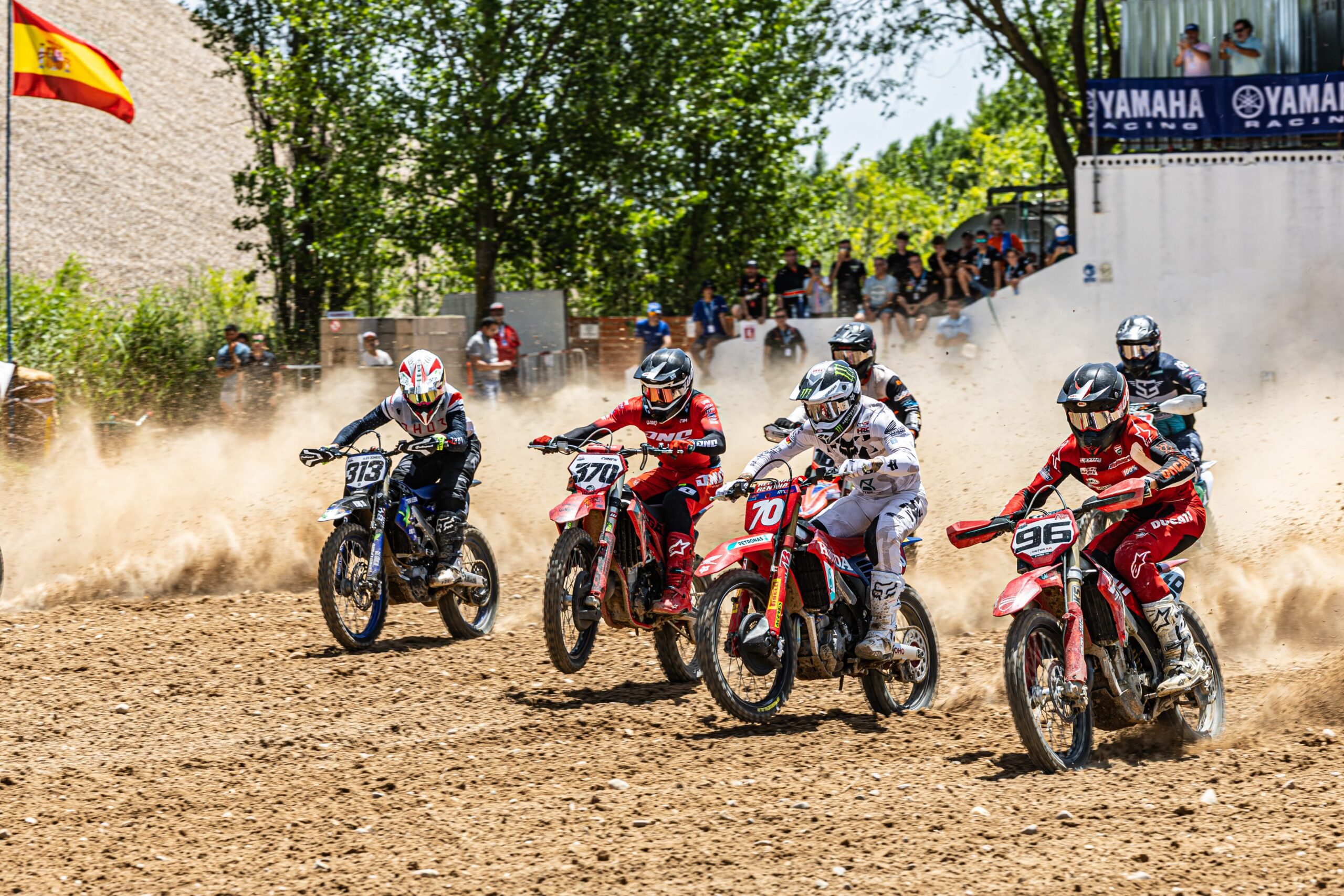 Fernández, Braceras, Guillén y Riba vencen en la 1ª jornada del MX de Montearagón