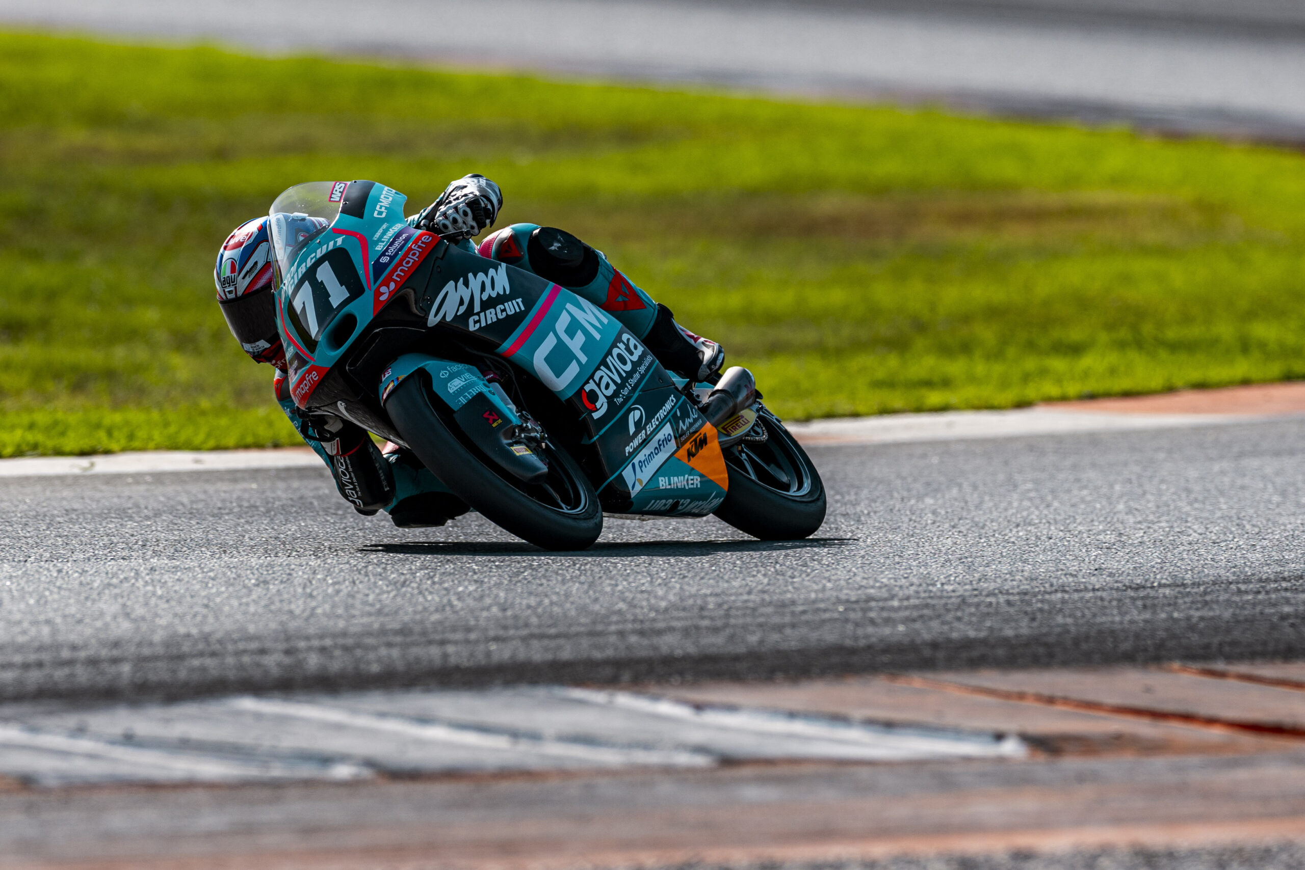 Carlos Cano se lleva la pole del FIM MotoJunior en el Circuit Ricardo Tormo