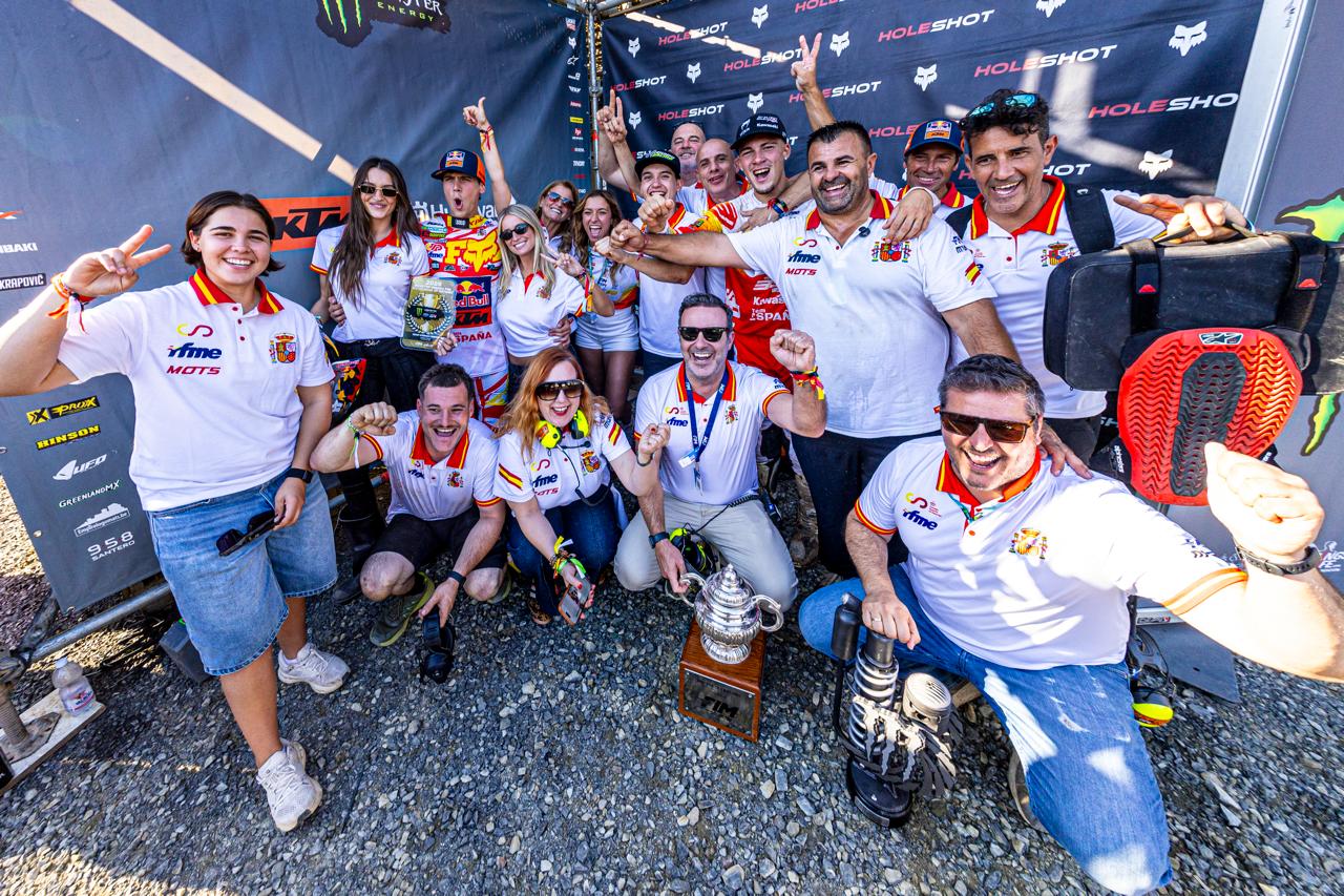 España hace historia con su primer podio en el Motocross de las Naciones